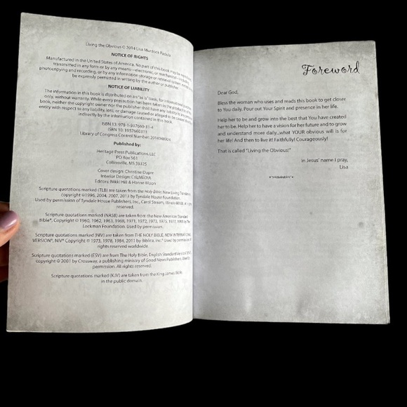 Living the Obvious, a beautiful devotion book signed by the author, Lisa Padula - Picture 4 of 5